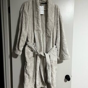 Silk and Snow Terry Bathrobe